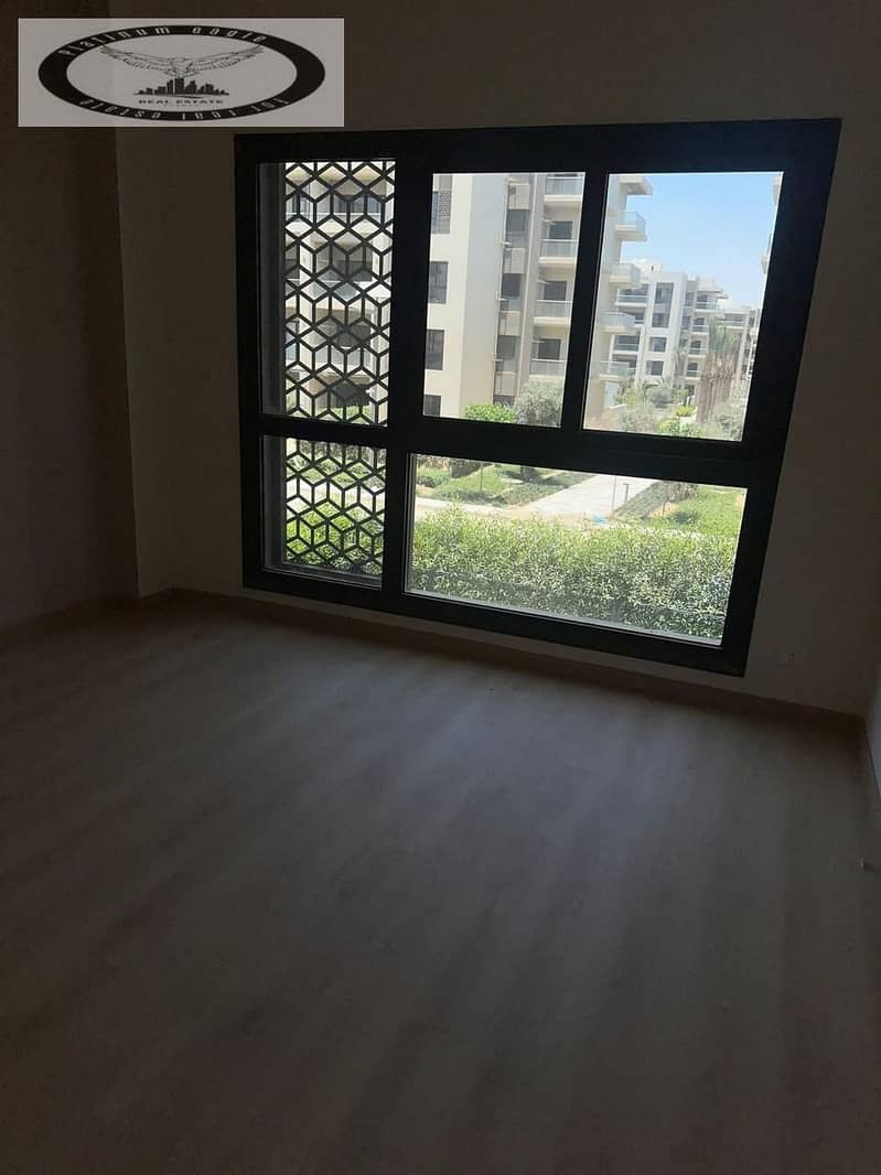 8 5c712b04-f3da-4925-8a74-f690f1a73cc2. jpg