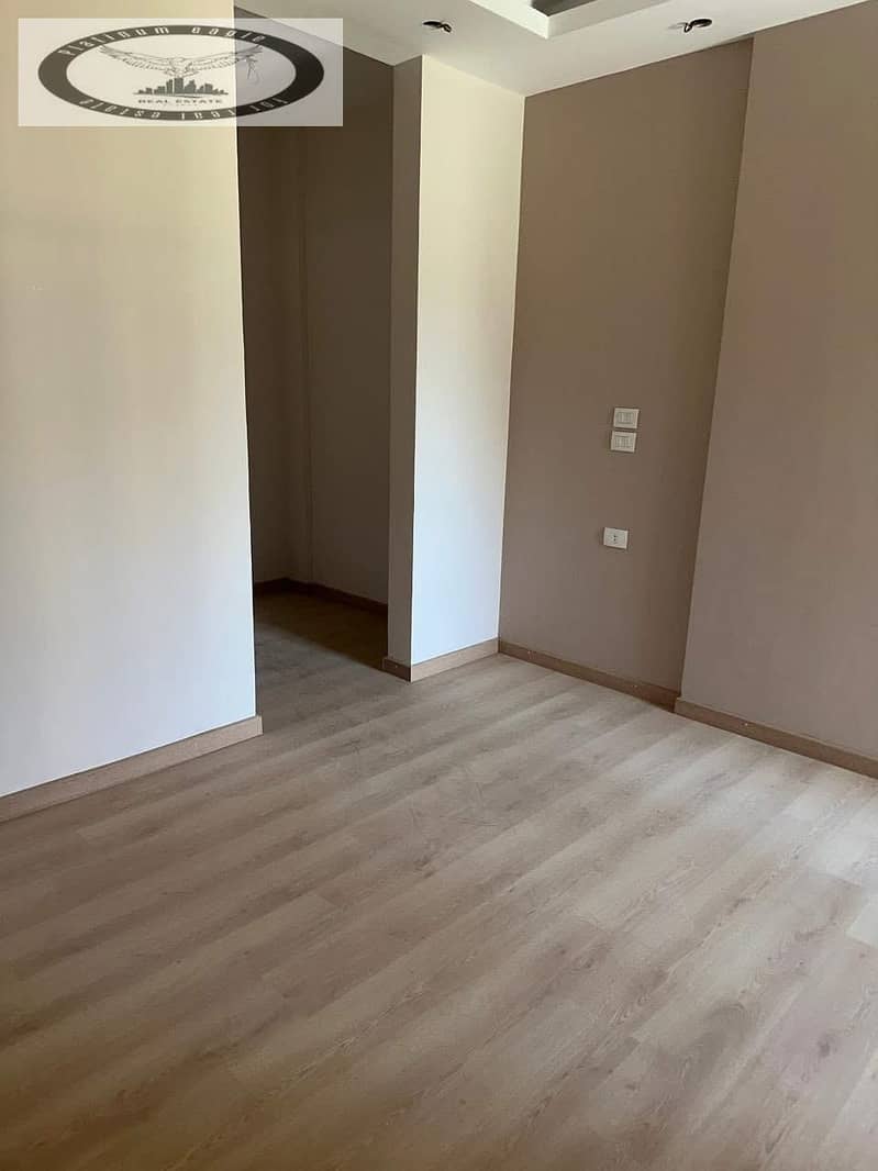 11 98d10095-1bbf-4530-91f4-80b03739201a. jpg