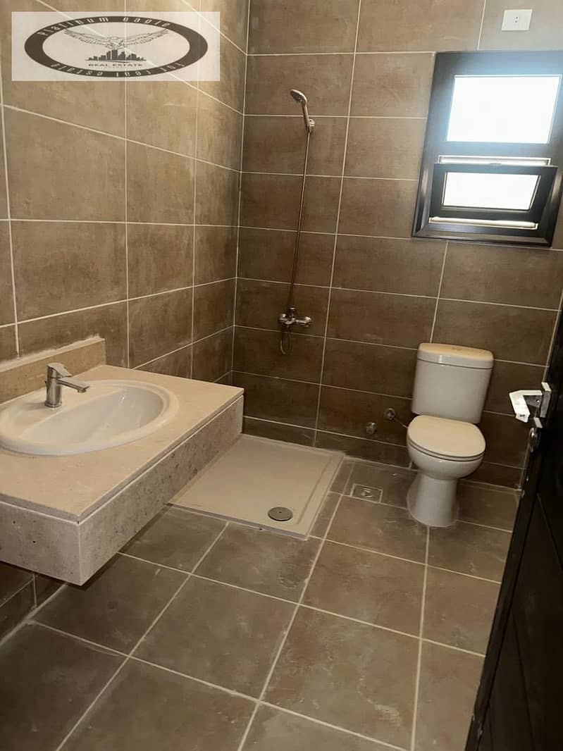 14 89d68e9c-af9a-4984-9dac-fee2b4103ec8. jpg