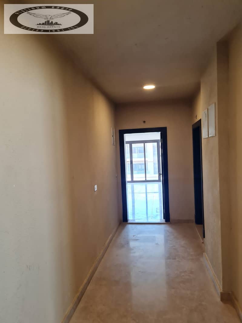 8 d5af80dc-4242-40ac-bdc0-f25eb524ba9c. jpg