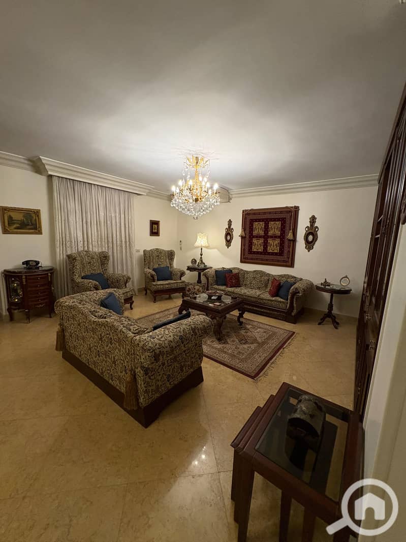 10 8a59b392-bbf8-40ec-b6bf-a3de95201ce7. jpeg