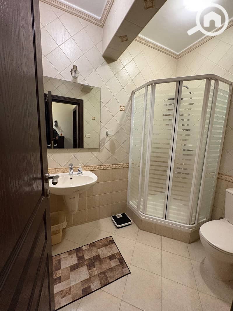 12 9f48935f-3e11-4a12-9291-1a7f27198081. jpeg