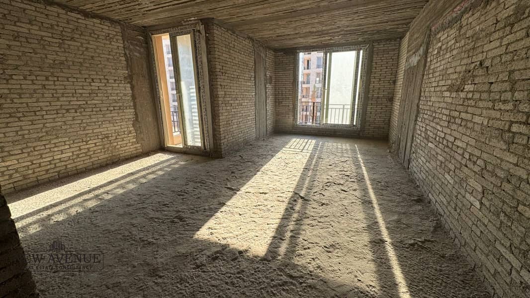 3 3f9f2232-5c57-48b1-b765-45484de892d8. jpg