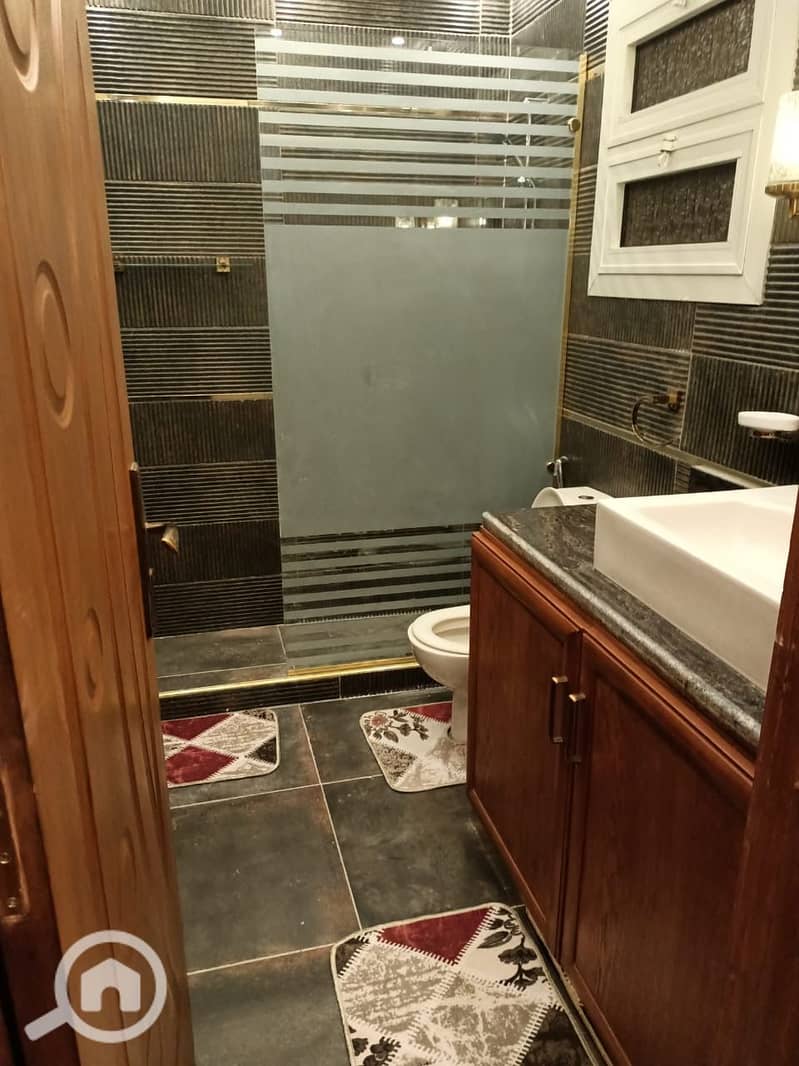 4 827412da-ab2d-4251-8022-0c64dd2194fe. jpeg