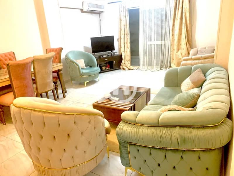 2 e8ffa3a1-88c4-4e97-9a18-35da2aff60da. jpeg