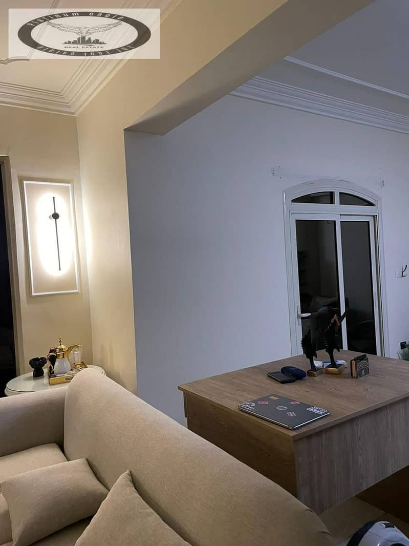 4 ac2c37b9-e152-46b7-bb18-c376bbdce38d. jpg