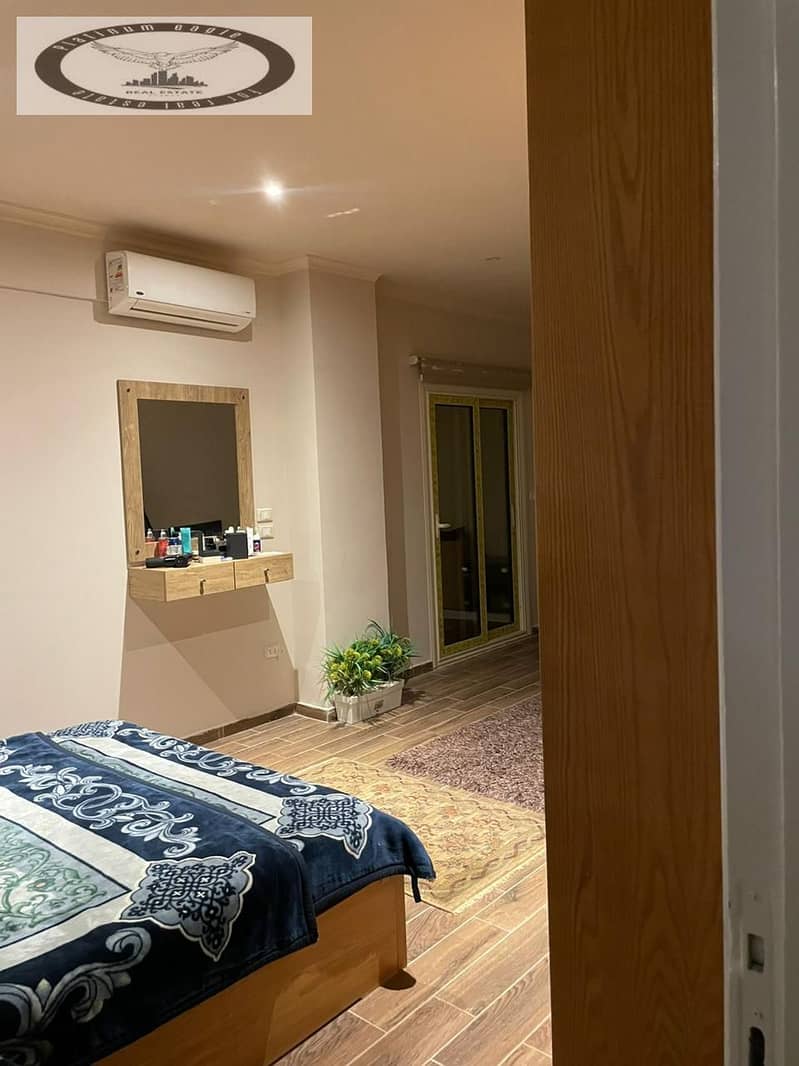 8 84c0bc57-03b8-451a-b150-7fdbbf2c7902. jpg