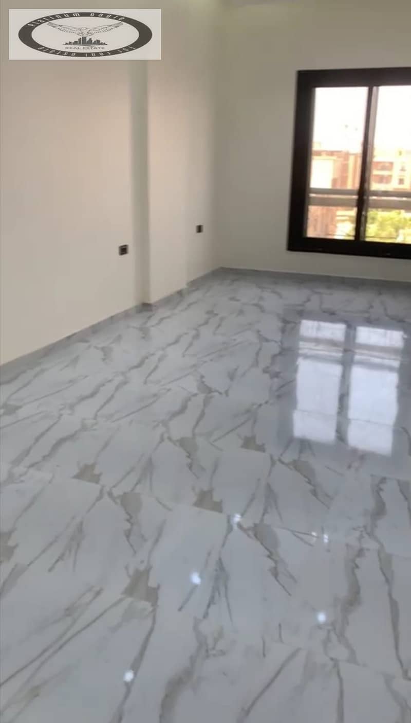 4 89ce6df1-2998-4535-b1cb-2b106601f67d. jpg