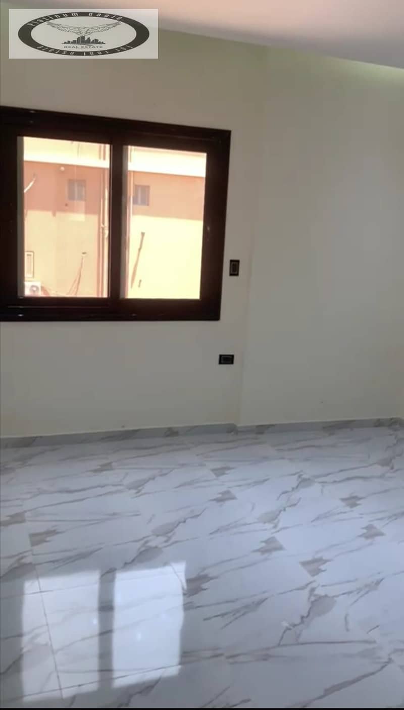 8 83e7578d-98c4-405f-a331-88a1a4d944fb. jpg