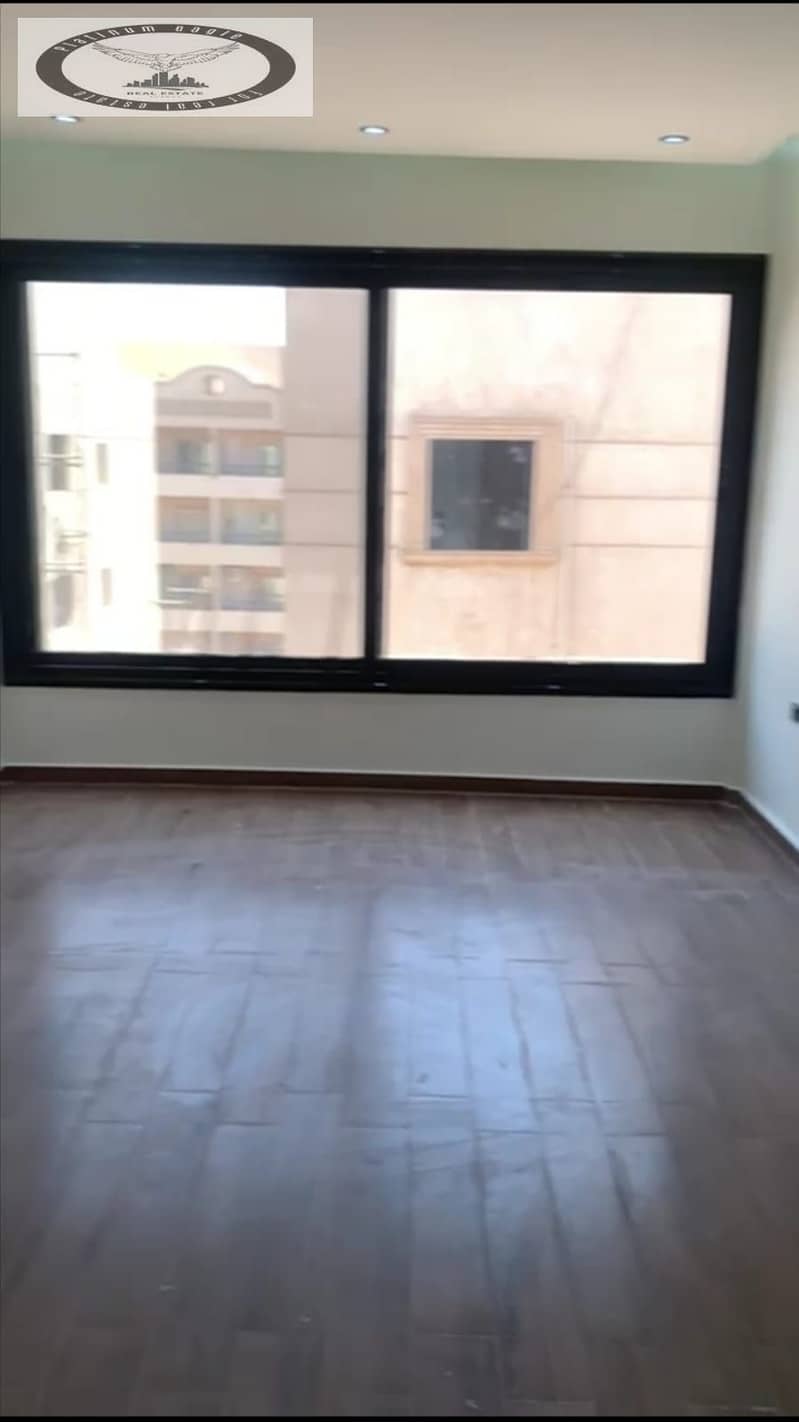 9 7a6d673f-2017-42e1-a7e3-83d8a35193b7. jpg