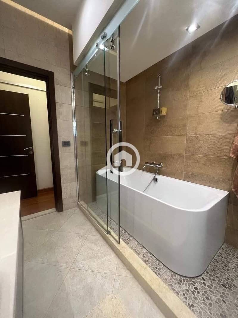 7 FB_IMG_1742837623737. jpg