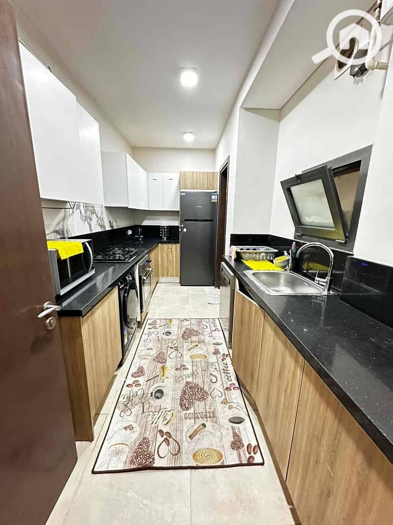 3 8f948ae0-0c0f-4733-b979-101d50112f44. jpg