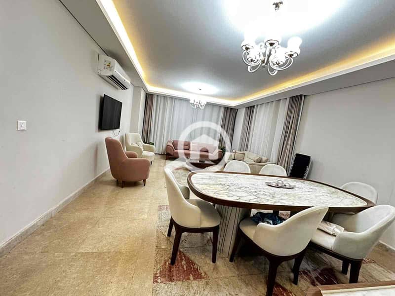 22 057ce32f-f3fc-4b36-8359-286b7d66a152. jpg