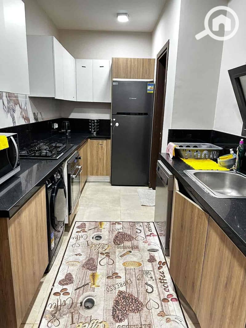 23 b9d238f6-4116-41e5-b553-76be6e3de0df. jpg