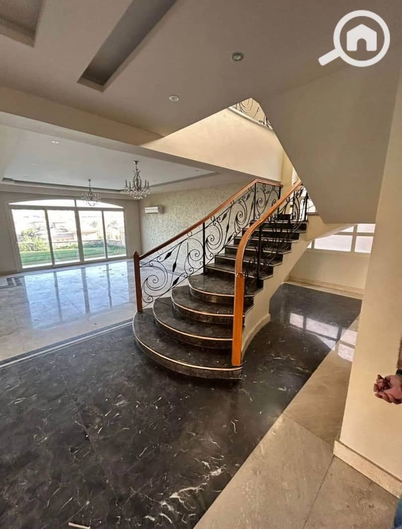 8 FB_IMG_1762804578393. jpg