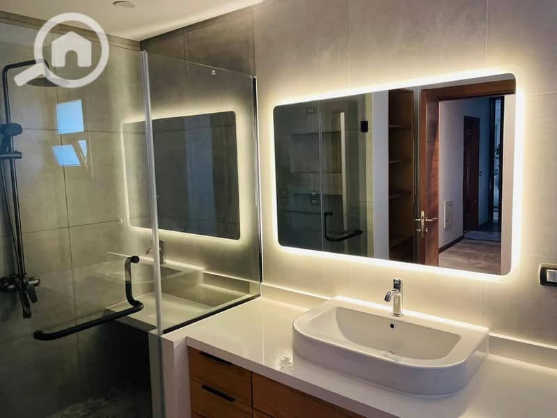 9 FB_IMG_1750744125940. jpg