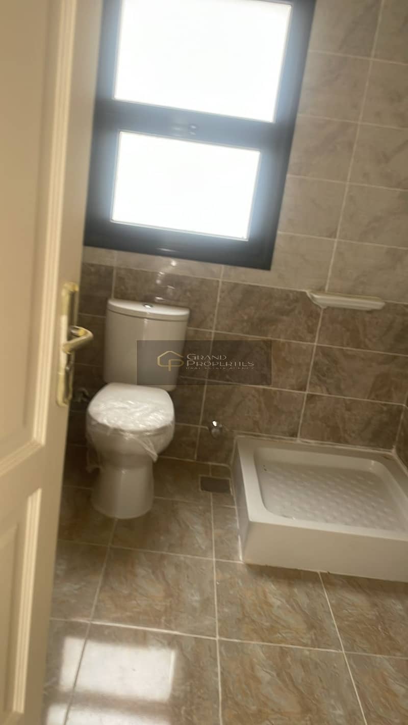 6 bc001ea0-3e87-45df-99fa-63f2c6cbdd7c. jpg