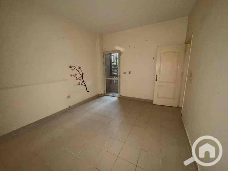 4 088e2ae9-315b-4507-a3e7-7c0a3dd4c45c. jpg