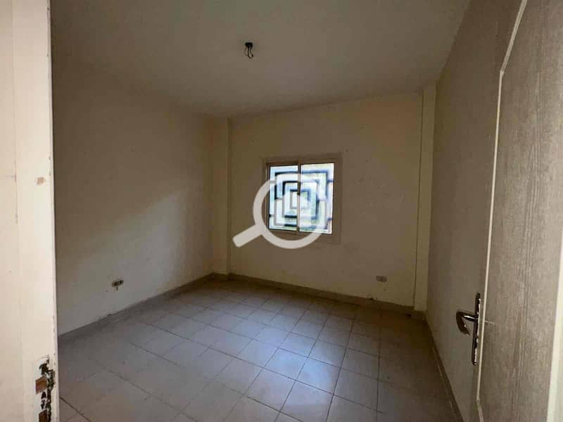 5 382e8eec-383e-4a22-9d3e-150a879f55c8. jpg