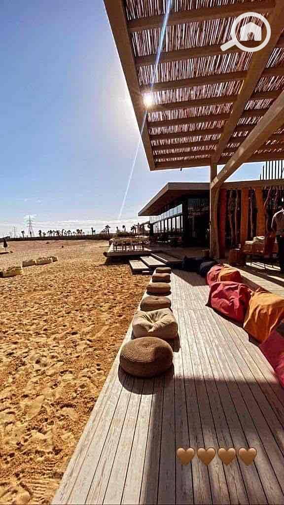 3 955a1b3f-523e-402c-a959-51276940b929. jpg