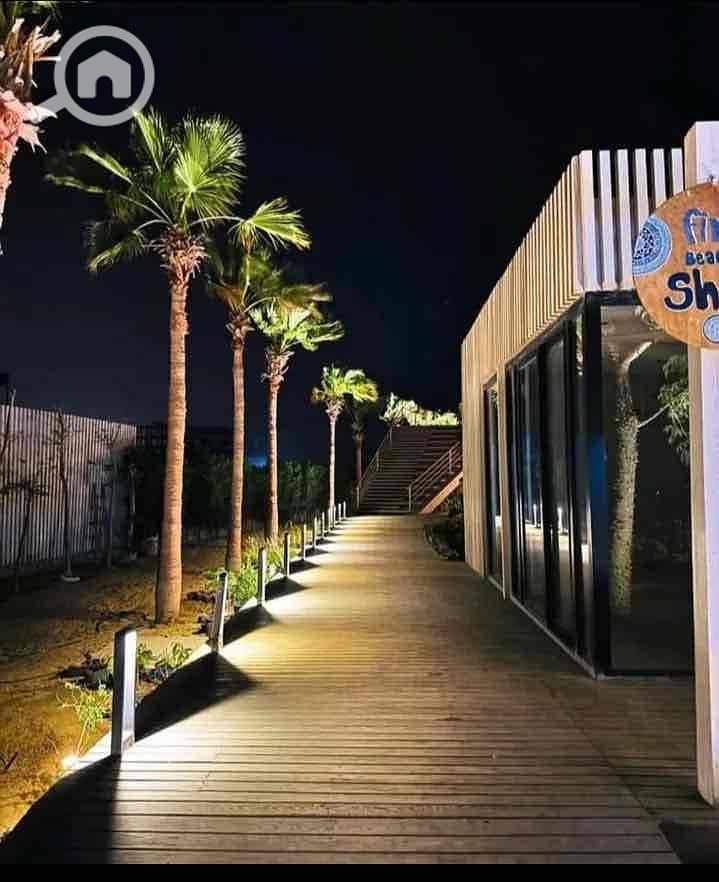 9 f86eaecd-ea91-4bfb-95a6-ddcac7a34618. jpg