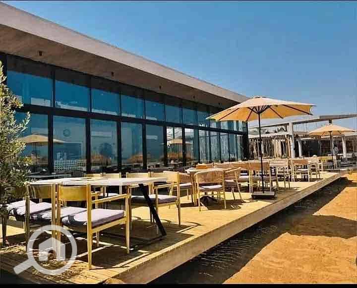 2 349401ab-05a8-4bc7-a68a-61705475888b. jpg