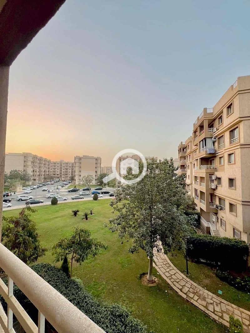 2 1122a4c1-c3d0-4010-b31b-1a4432d8ca50. jpg