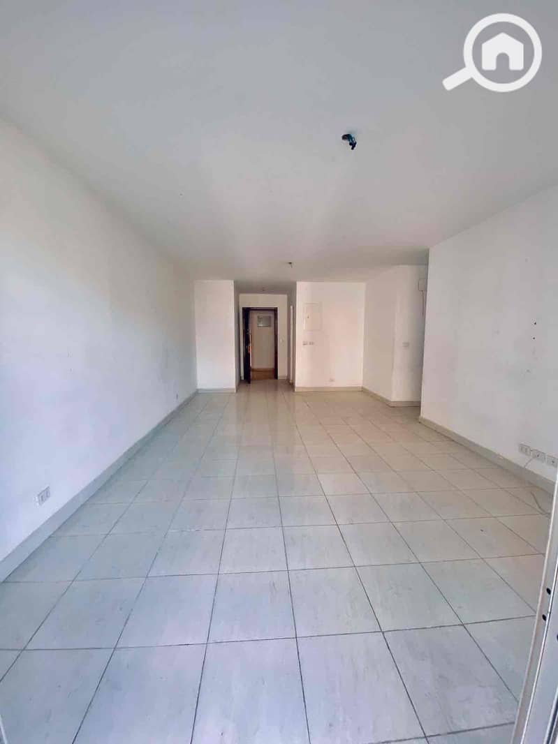 3 753e55b4-b214-4dfa-b57b-6753de6b3e42. jpg