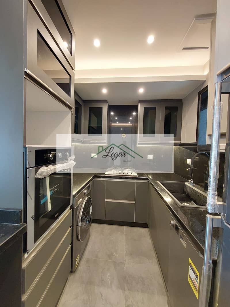 4 f22d49dd-0648-4f36-9265-716c98ef401d. jpg