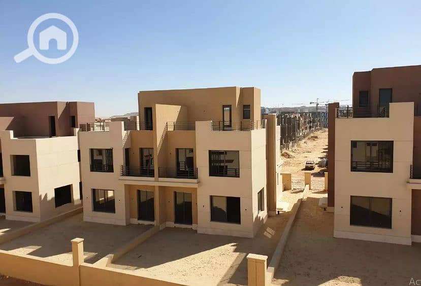 12 فلل-للبيع-في-كبوند-الما. png