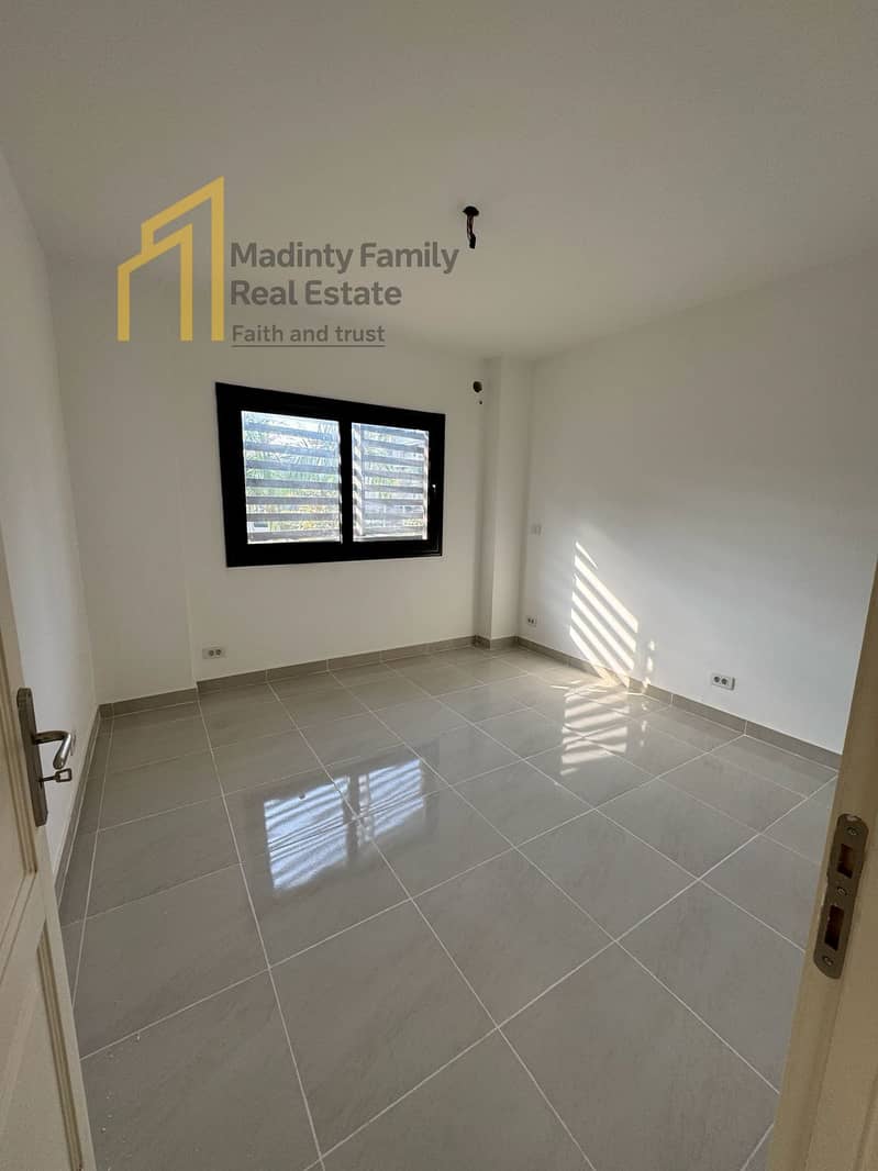 7 WhatsApp Image 2025-12-01 at 15.23. 34 (3). jpeg