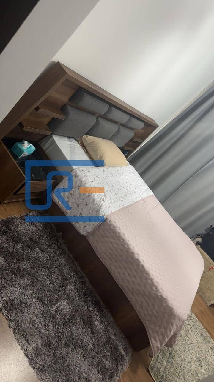 4 5dc5df52-8e25-4476-a971-c29495c35622. jpg