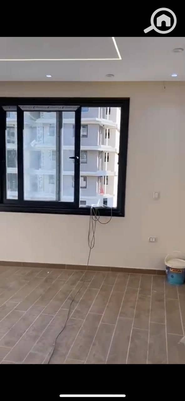 5 094aca17-7927-4bb6-9ea7-3d10c4f5c2b4. jpg