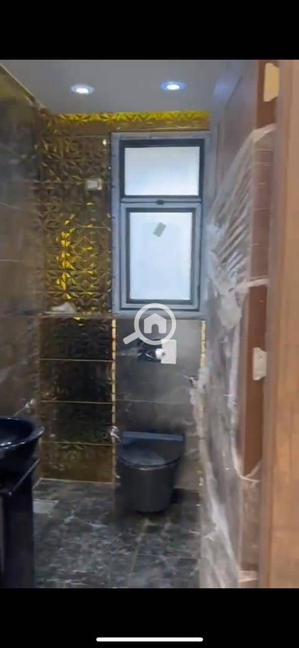 9 e72a1221-9edc-4b11-b10a-507231008a5e. jpg