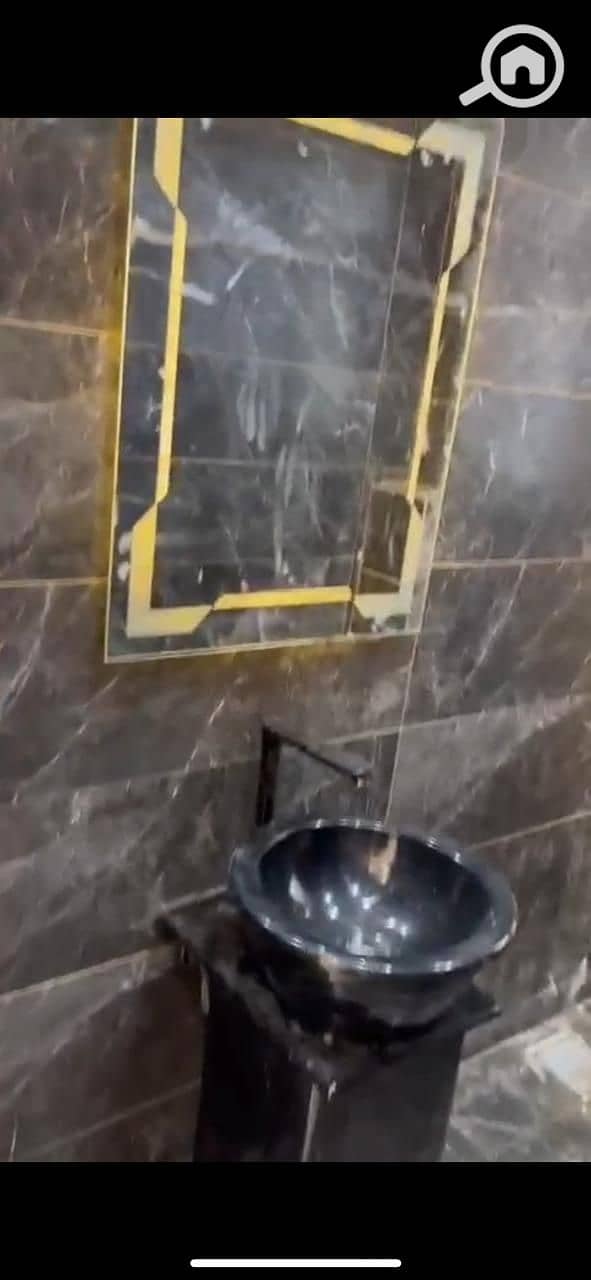 10 f27eabc7-0b2d-4b89-a08d-60674ba51315. jpg