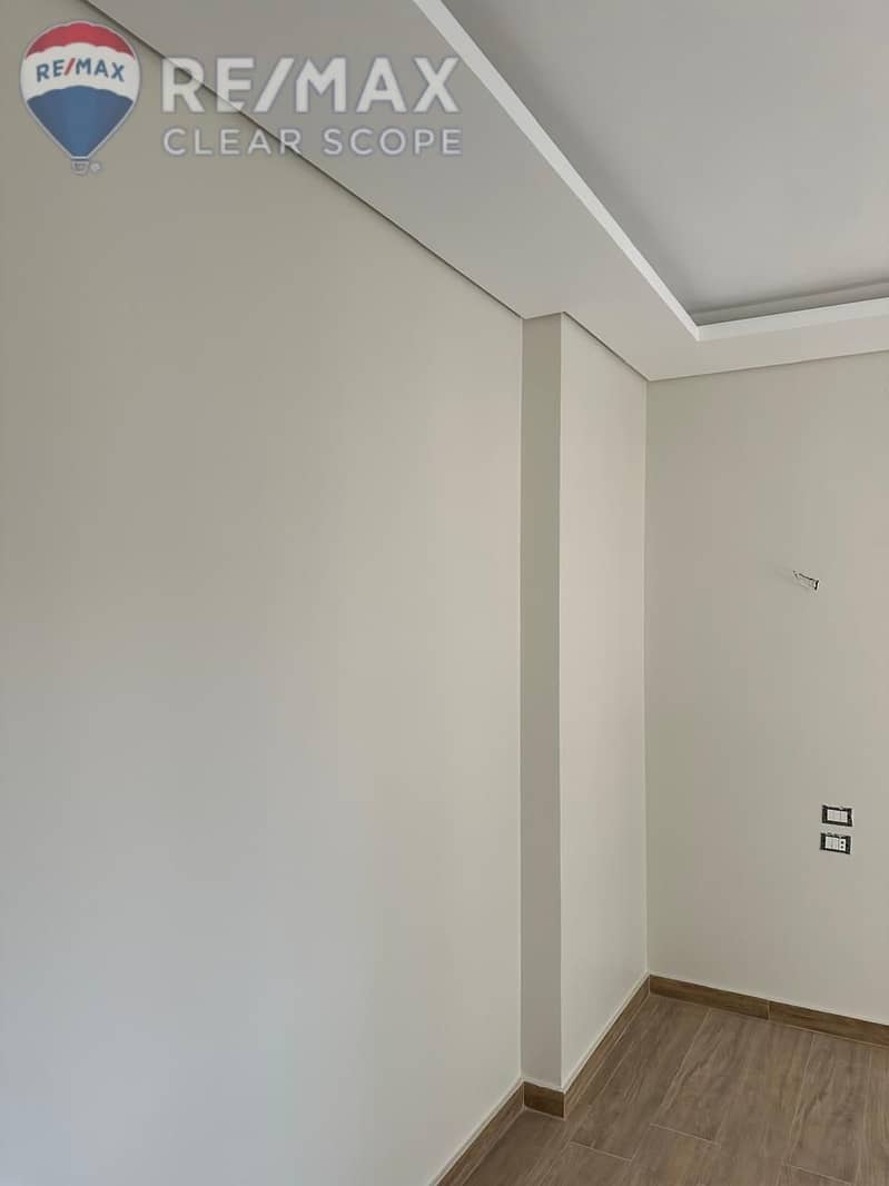 9 b552abbc-38fe-4315-982d-6829b2b16225. jpg