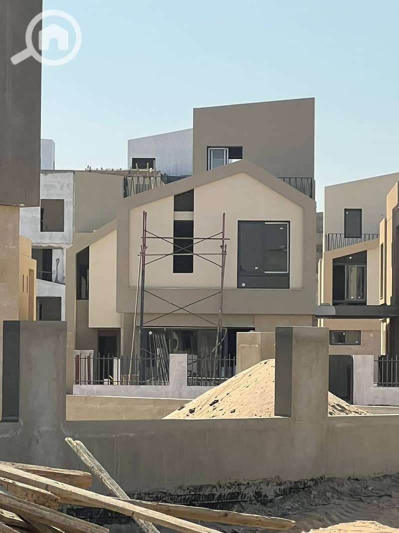 11 WhatsApp Image 2025-11-13 at 17.11. 00_f0e2d408. jpg