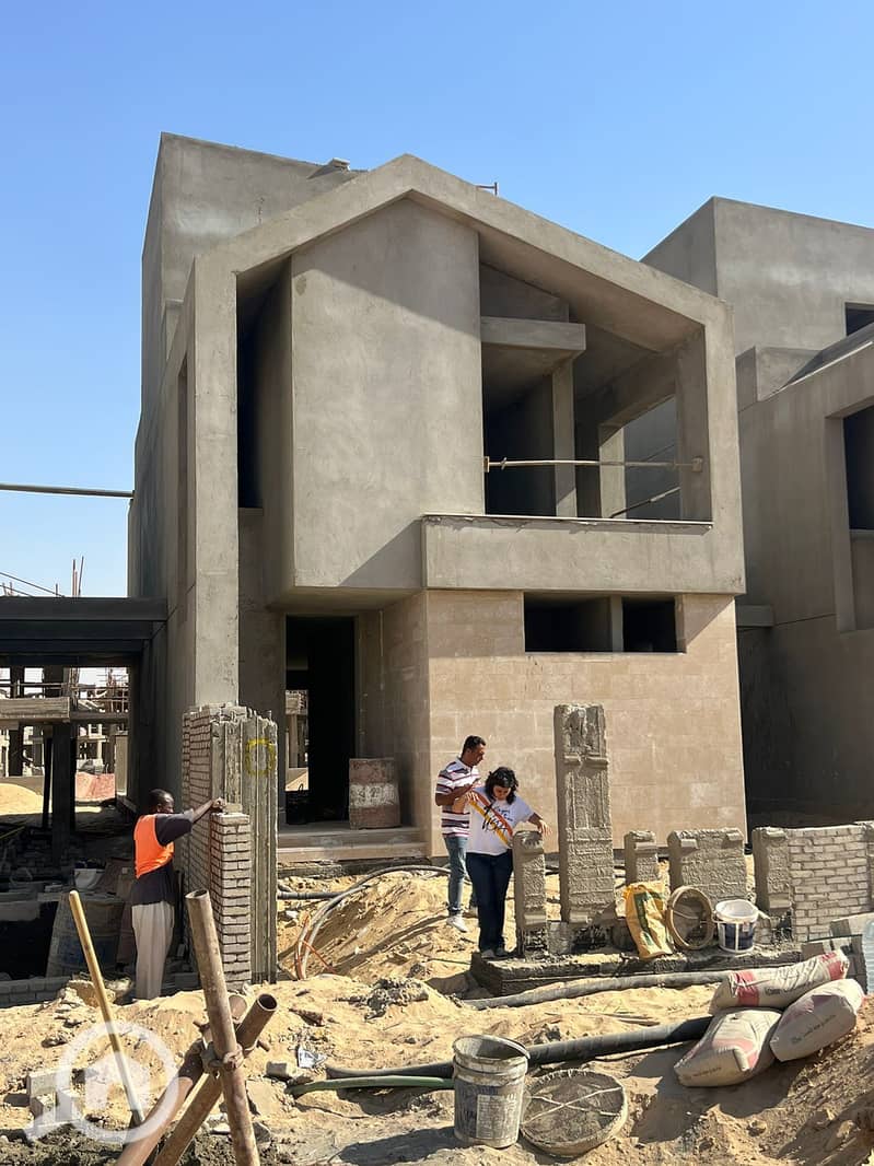 12 WhatsApp Image 2025-11-13 at 17.11. 01_75819d60. jpg