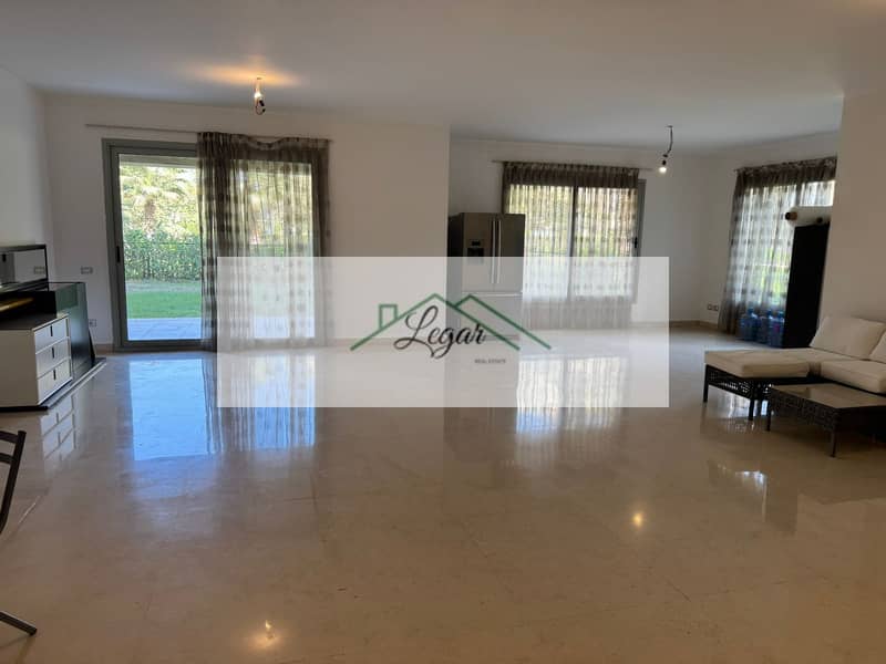 2 877b9d4d-48ca-40f0-8405-37b1865f45d0. jpg