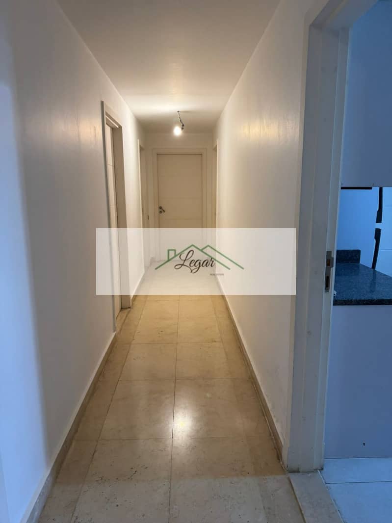 4 926dfb96-93cb-4f14-96d7-06b020ec5b56. jpg