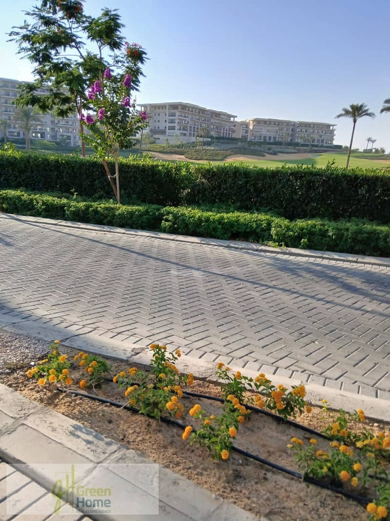 8 23239ac0-ab85-40b0-9a03-010dc103b9e4. jpg