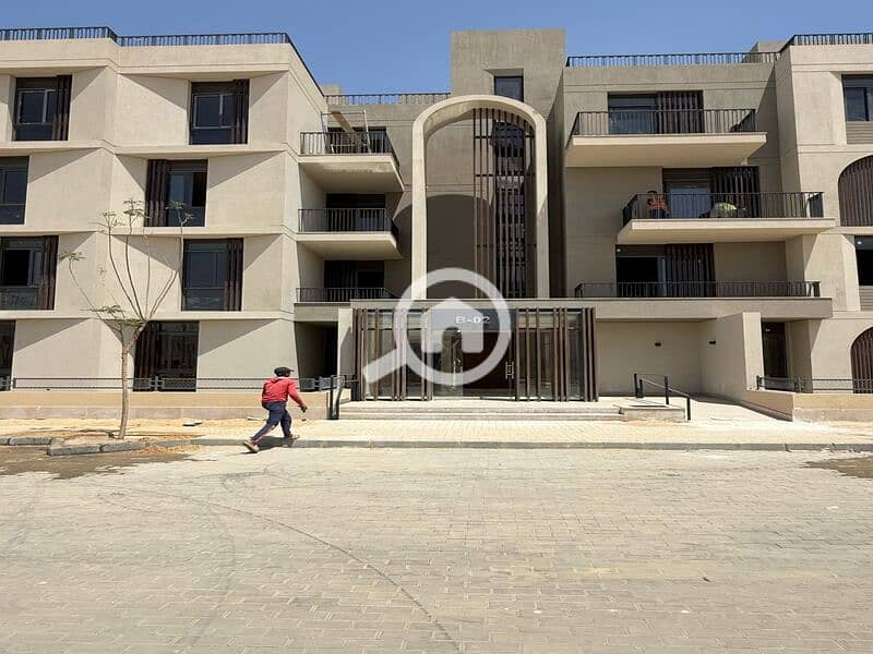 10 9ed93e85-d1db-4238-9ad4-6c5051213fa6. jpg