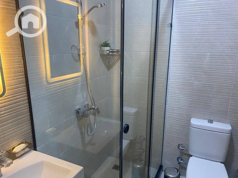 14 d2252534-8e3e-4fcd-86bb-67667ee6dd80. jpg