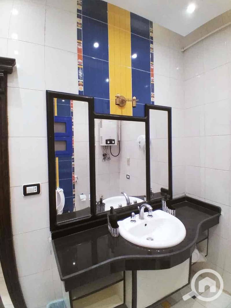 7 c7efdb53-c295-484c-b404-8dc025e97d41. jpg