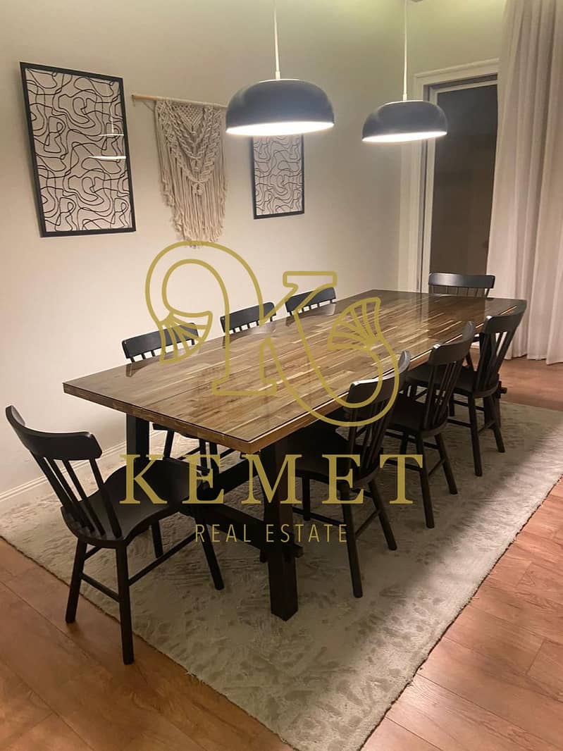 4 4ccb157b-1207-420e-9b54-e248e2091247. jpg