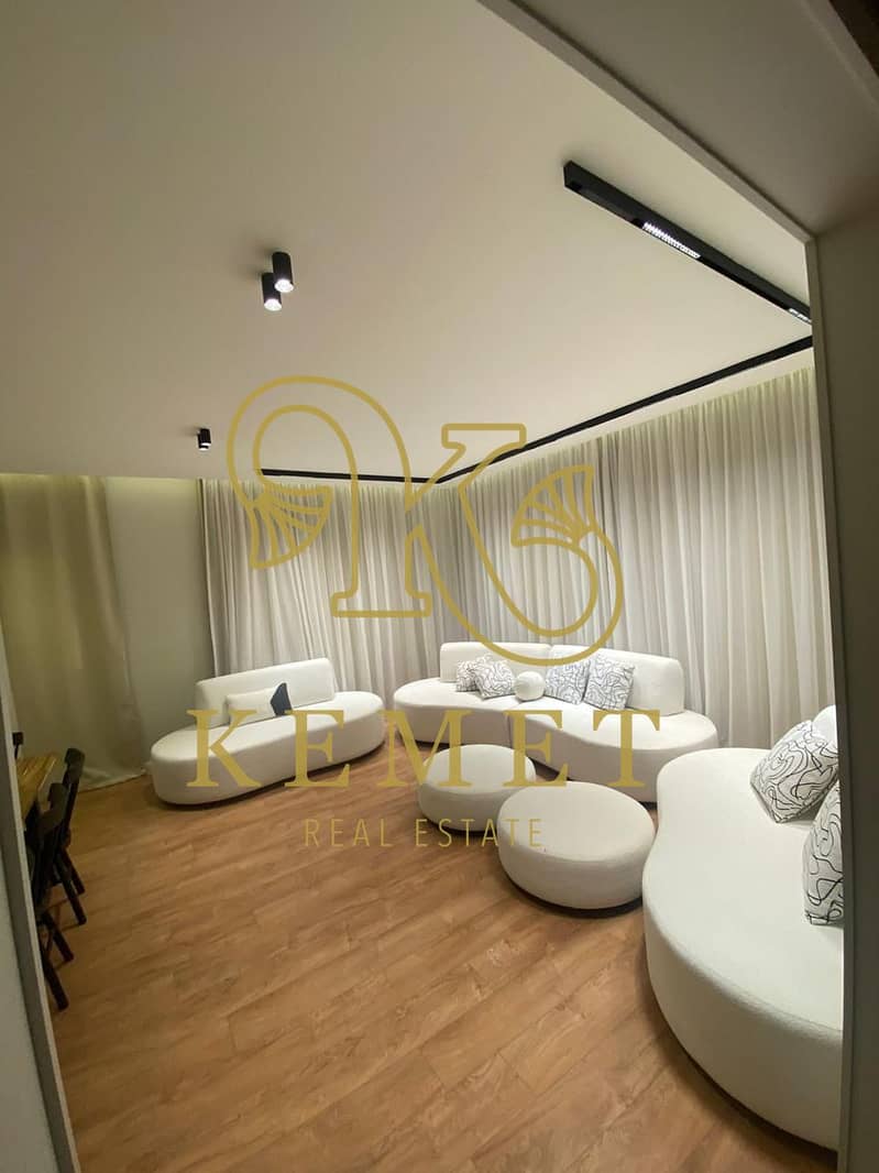 6 b494cd06-40b5-444c-b824-9b39f44ae416. jpg