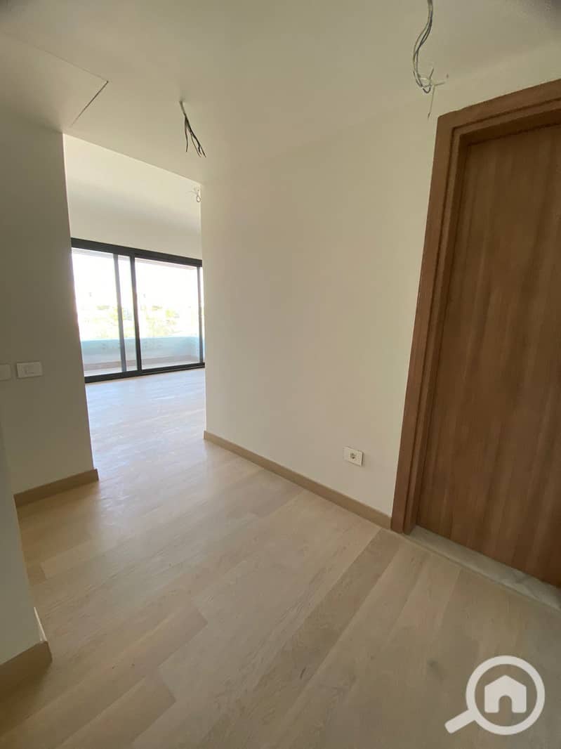 4 d21bbec3-c162-42c0-b6c2-2a8cc0295592. jpeg