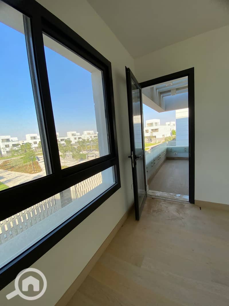 8 c84f4e0a-ecef-48db-93b7-a80d045656c5. jpeg