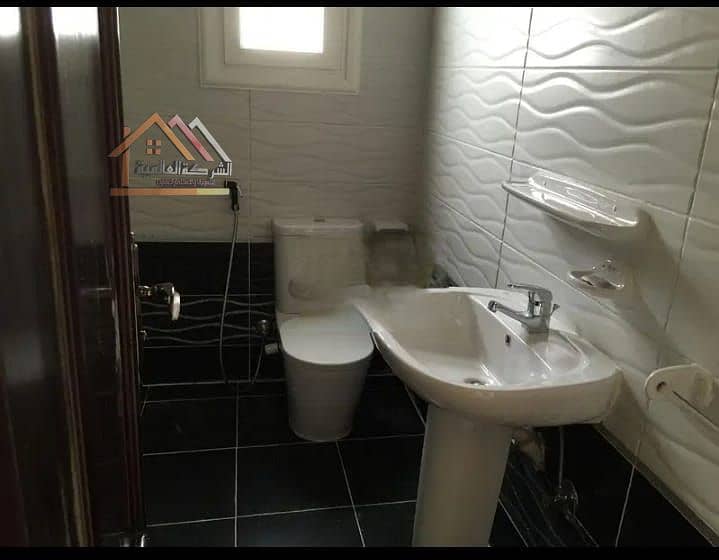 8 0591fd4c-9779-46d6-affc-379d9506ec57. jpg