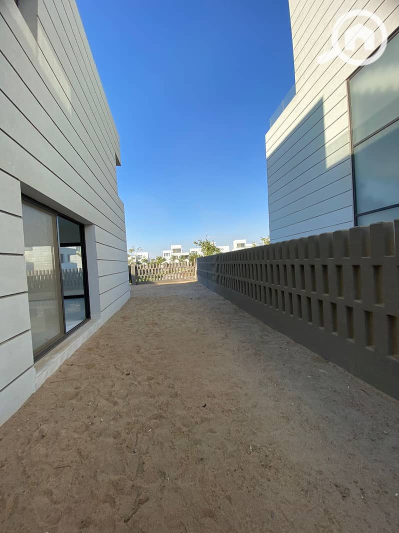 11 a254332c-99f4-4e05-b35c-fcb79d4ed414. jpeg